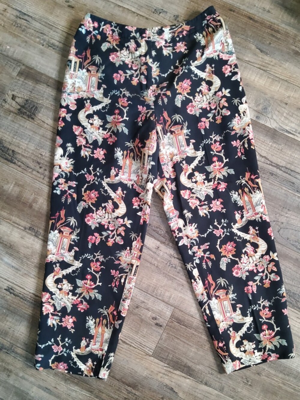 90s Silk Floral Oriental Print Cropped Pants